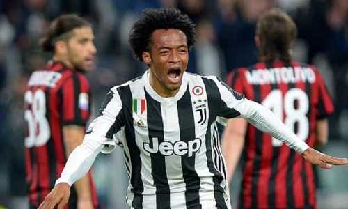 Juventus hạ Milan, bỏ xa Napoli bốn điểm ở Serie A