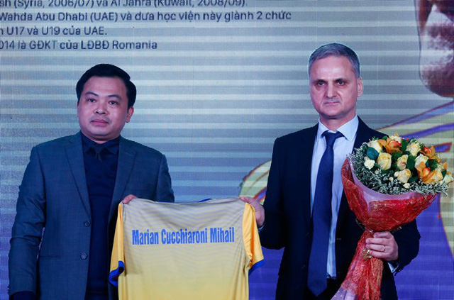 HLV Mihal chia tay CLB FLC Thanh Hóa sau 4 vòng đấu V-League