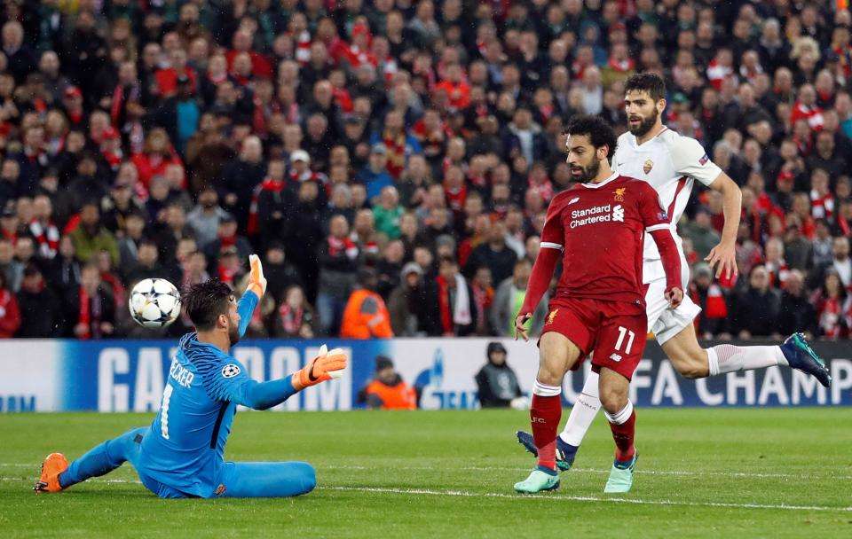 Salah thi đấu bùng nổ trước đội bóng cũ Roma