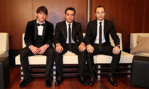 Messi, Xavi và Iniesta là ba ứng cử viên hàng đầu tại giải Quả Bóng Vàng 2010
