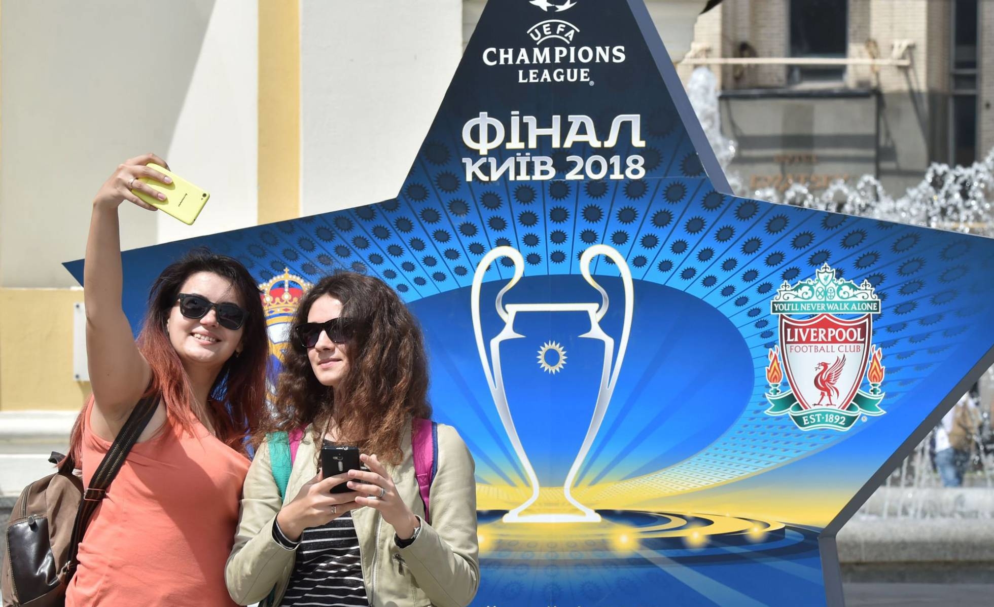 CĐV Real Madrid và Liverpool không hào hứng sang Kiev