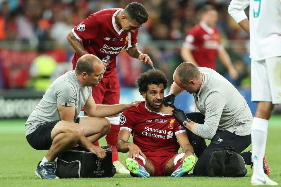 Salah dính chấn thương trong trận chung kết Champions League