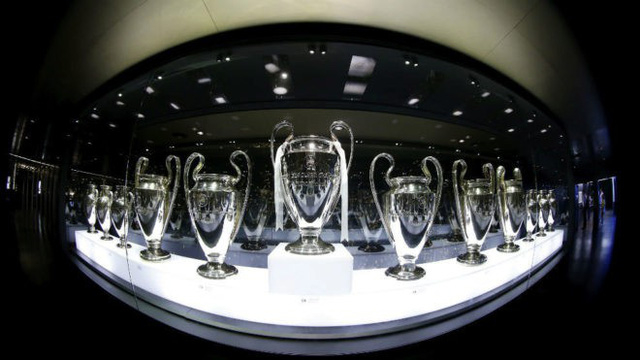 Khu trưng bày chức vô địch Champions League của Real Madrid đã hết chỗ chứa