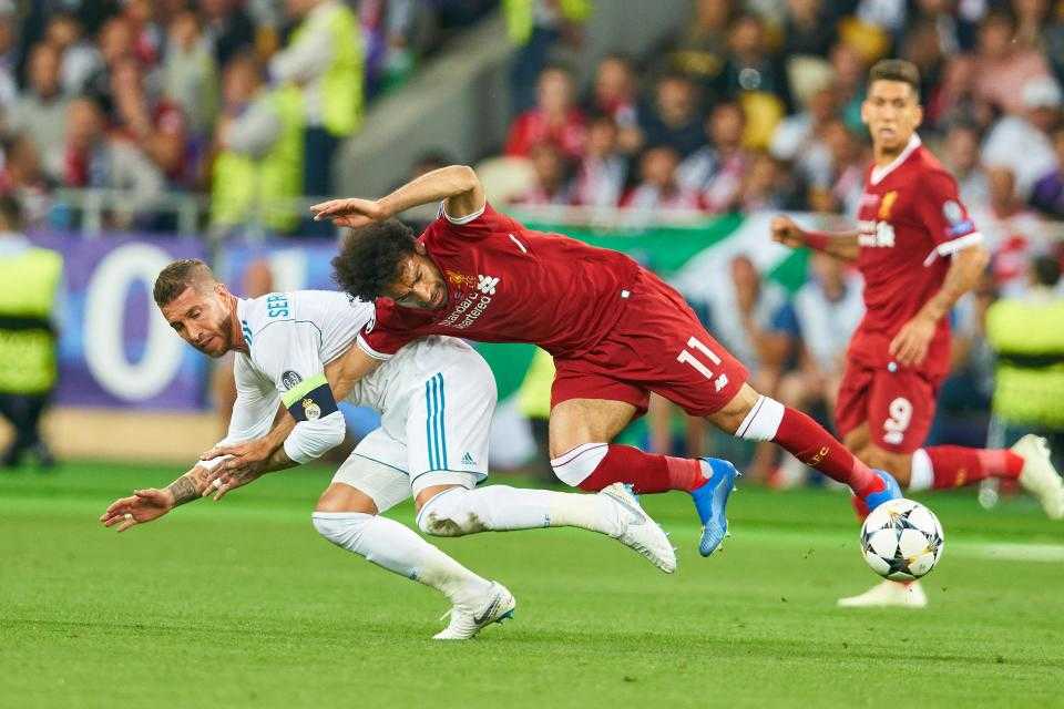 Dù chấn thương, Salah vẫn thể hiện được tinh thần chiến binh để tham dự World Cup 2018