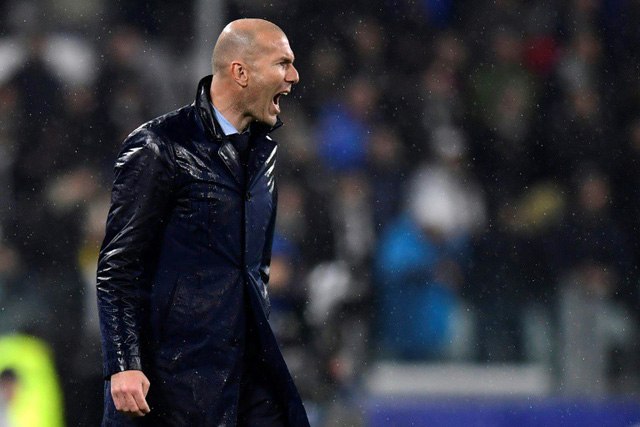 HLV Zidane khẳng định Real Madrid sẽ không xếp hàng vinh danh Barcelona