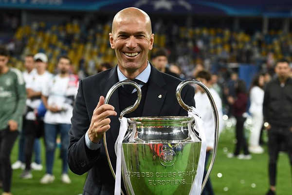 Zidane vượt qua các huyền thoại của Real chỉ trong 2 năm rưỡi