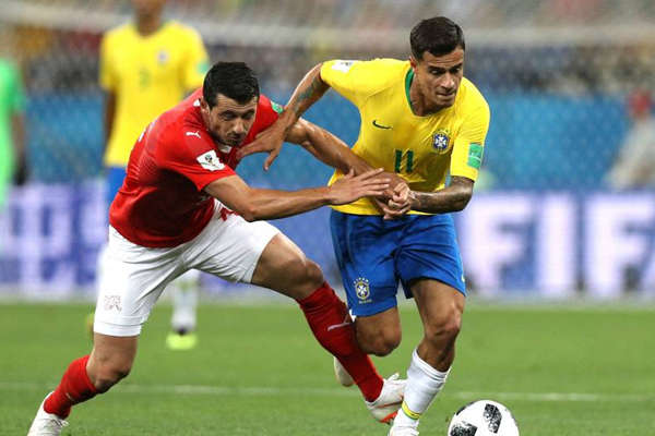 Brazil vs Costa Rica: Neymar cần tập trung thi đấu hơn là biểu diễn