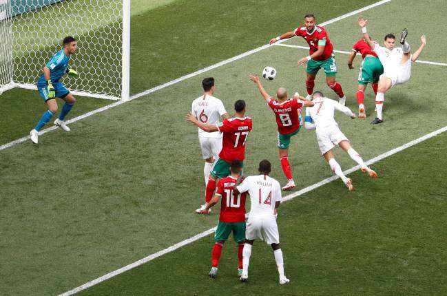 Ronaldo đánh đầu dũng mãnh mở tỷ số và cũng là bàn duy nhất của trận đấu