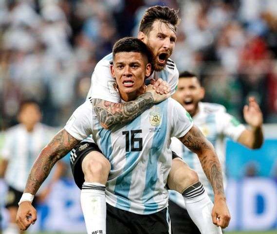 Khi Argentina là một đội, bất cứ ai cũng có thể tỏa sáng, không chỉ Messi. Rojo, anh là người hùng cõng trên lưng sức mạnh của đội bóng