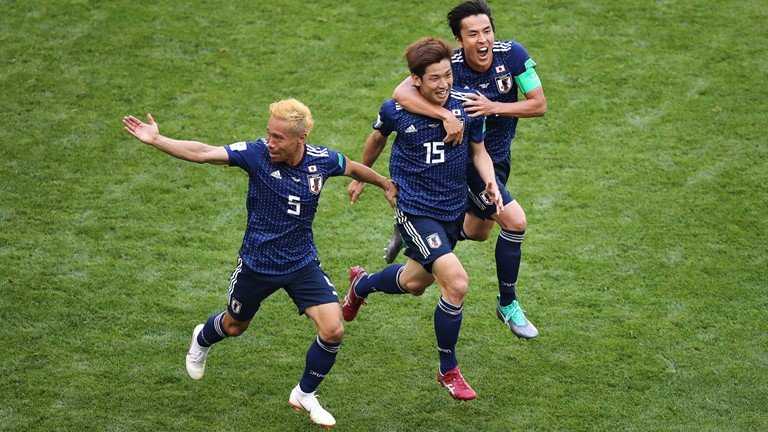 Nhật Bản gây bất ngờ lớn bằng chiến thắng trước Colombia