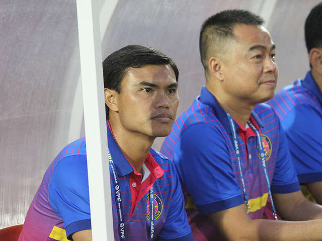 Sau cựu chủ tịch Trần Tiến Đại, đến lượt HLV Phan Văn Tài Em chia tay Sài Gòn FC