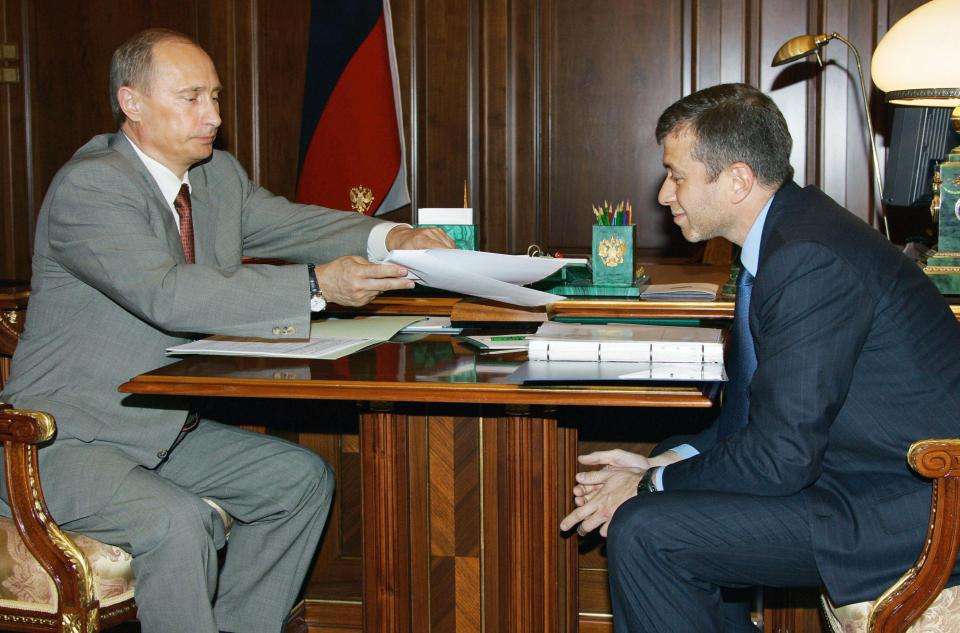 Tỷ phú Abramovich có quan hệ mật thiết với Tổng thống Nga Putin