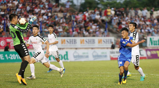 Tình huống Thanh Hưng lỡ cơ hội ghi bàn cho Quảng Nam