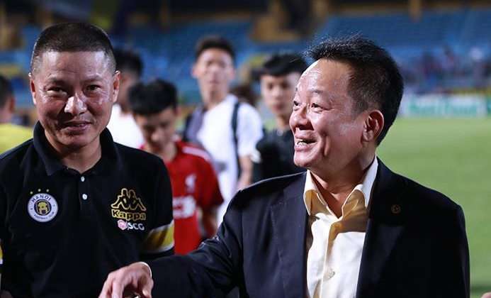 Bầu Hiển thưởng lớn cho CLB Hà Nội sau chiến thắng 4-1 trước Quảng Ninh