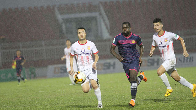 Sài Gòn FC và Nam Định cùng đua đến chiếc vé chống rớt hạng