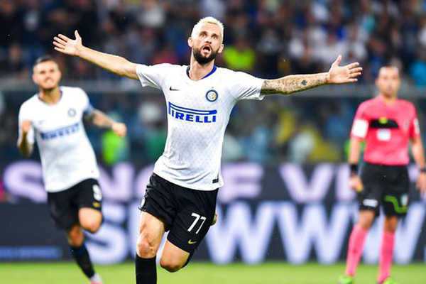 Inter vất vả vượt qua Sampdoria ở vòng 5 Serie A