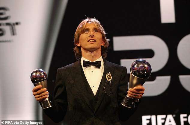 Luka Modric được vinh danh ở giải Cầu thủ xuất sắc nhất FIFA