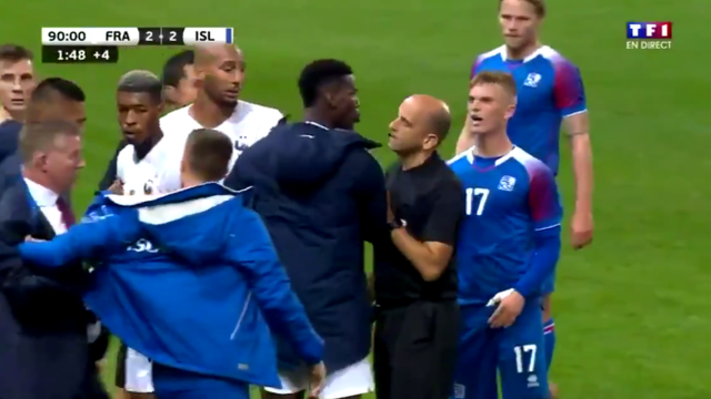 Pogba lao vào sân đòi đánh cầu thủ Iceland