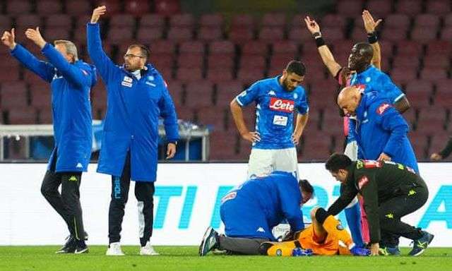 Ospina đã bị bất tỉnh trong trận đấu vào Chủ nhật vừa qua