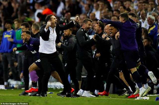 Niềm vui của HLV Lampard sau khi Derby County chiến thắng
