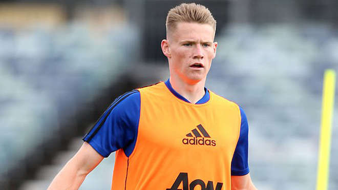 Scott McTominay không thể thay thế trực tiếp cho Pogba