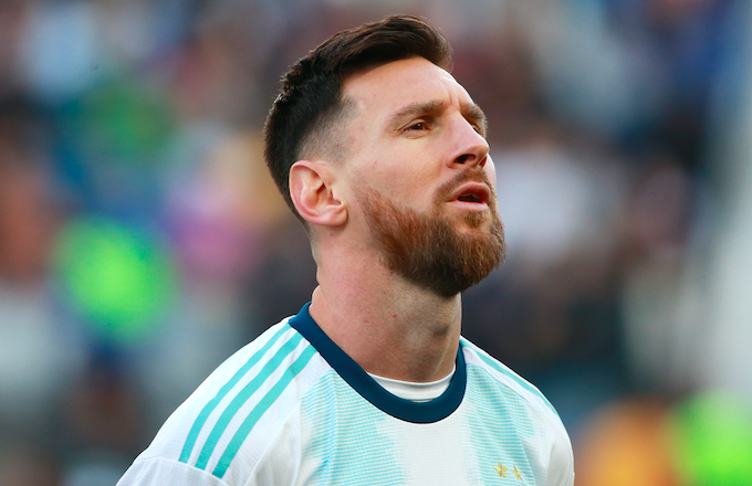 Messi đứng trước nguy cơ bị treo giò 2 năm vì chỉ trích "Copa America 2019 là giải đấu thối nát"