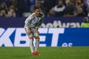 Real Madrid thua Levante 0-1: Đang có vấn đề gì ở Bernabeu vậy?